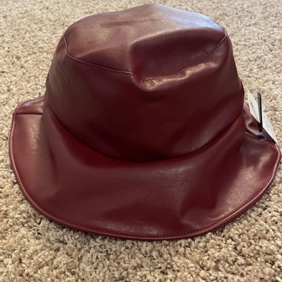 Burgundy faux leather bucket hat - Picture 1 of 6